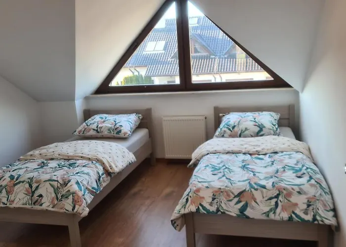 Dom Pod Wroclawiem16 아파트 Domasław